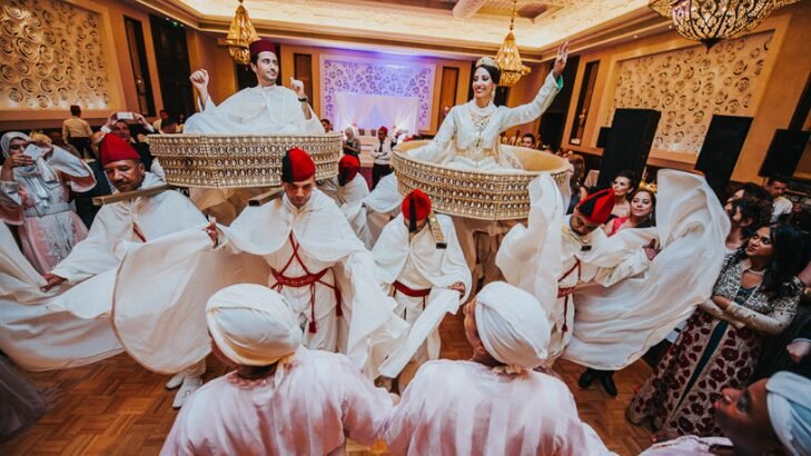 moroccan wedding in morocco with tradition and traditional clothes (1)